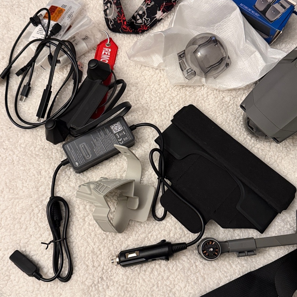DJI Drone Bundle in Gray with Remote & Accessories(2)Drones - Picture 7 of 7